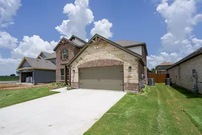 3413 Helena Street, Gainesville, TX 76240 - Photo 2