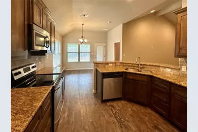 1409 Lauren Lane, Granbury, TX 76048 - Photo 4