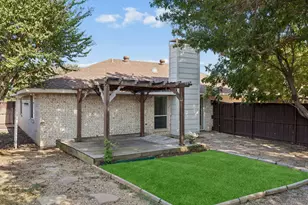 1043 Cherrywood Ln, Carrollton, TX 75006 - Photo 24