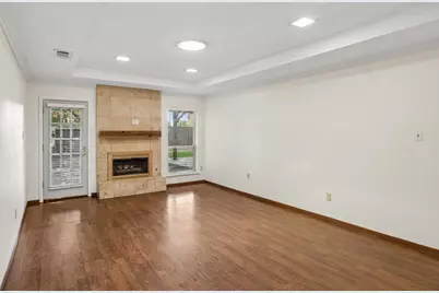 1043 Cherrywood Lane, Carrollton, TX 75006 - Photo 20