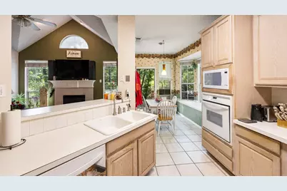 1508 Valley Creek Road, Denton, TX 76205 - Photo 10