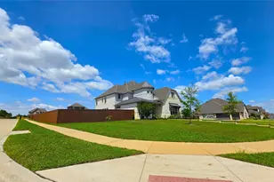 217 Longwood Dr, Sunnyvale, TX 75182 - Photo 2