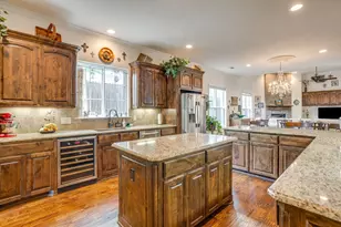 3318 W 5th St, Fort Worth, TX 76107 - Photo 8