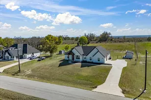 356 Scenic Wood Dr, Reno, TX 76020 - Photo 4