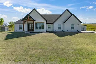 356 Scenic Wood Dr, Azle, TX 76020 - Photo 1