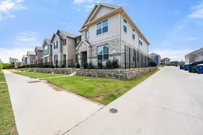 4813 Spirited Pathway, Haltom City, TX 76117 - Photo 4