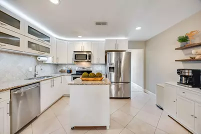 13644 Brookgreen Drive, Dallas, TX 75240 - Photo 12