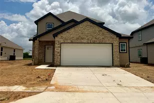 8013 Charlestown Ln, Everman, TX 76140 - Photo 2