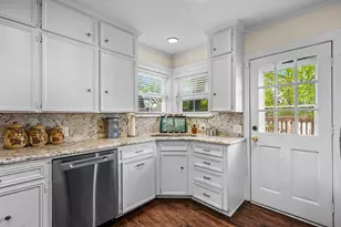 2922 Lovers Ln, University Park, TX 75225 - Photo 6