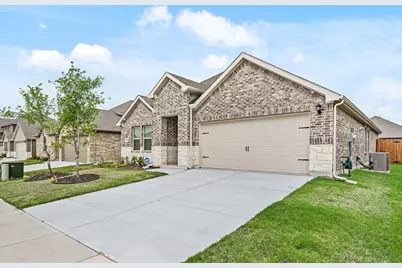 1006 Tall Grass Drive, Princeton, TX 75407 - Photo 2