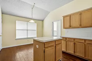 2720 Preston Creek, Mesquite, TX 75181 - Photo 4