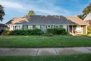 2017 Hilltop Dr, Tyler, TX 75701 - Photo 2