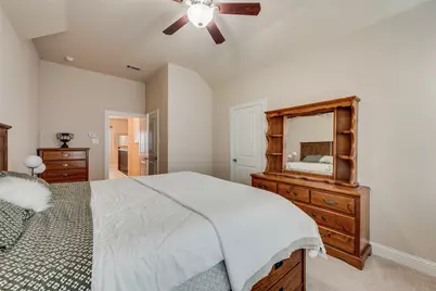 402 Ridgewood Drive, Lewisville, TX 75067 - Photo 28