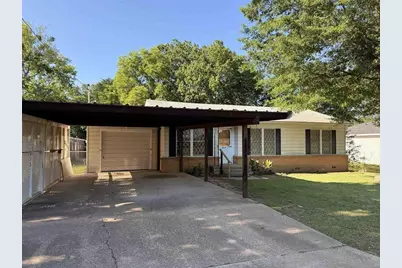 213 E Magnolia Dr, Mt Pleasant, TX 75455 - Photo 2