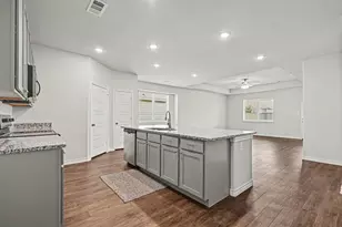 9828 Dynamics Dr, Fort Worth, TX 76131 - Photo 8