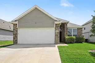 9828 Dynamics Dr, Fort Worth, TX 76131 - Photo 1