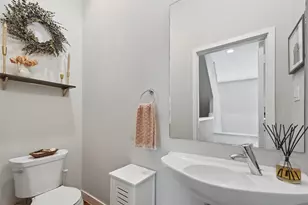 2280 N Fitzhugh Ave, Dallas, TX 75204 - Photo 10
