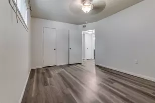 428 N Dallas Ave, Lancaster, TX 75146 - Photo 12