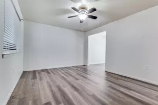 428 N Dallas Ave, Lancaster, TX 75146 - Photo 16