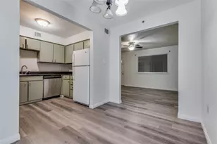 428 N Dallas Ave, Lancaster, TX 75146 - Photo 6