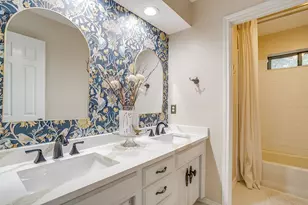 3704 Edgefield Ln, Bedford, TX 76021 - Photo 18