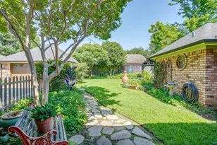 3704 Edgefield Ln, Bedford, TX 76021 - Photo 20