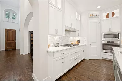 321 Park Hill Lane, Grapevine, TX 76051 - Photo 10