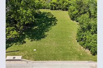 2901 Simpson Stuart Road, Dallas, TX 75241 - Photo 2