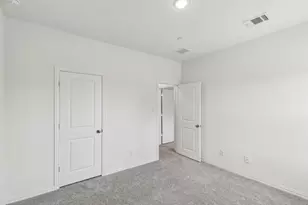 3705 Pierce Ln, Grand Prairie, TX 75052 - Photo 24