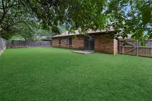 4301 Middlebrook Dr, Arlington, TX 76016 - Photo 26