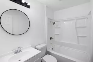 4301 Middlebrook Dr, Arlington, TX 76016 - Photo 16
