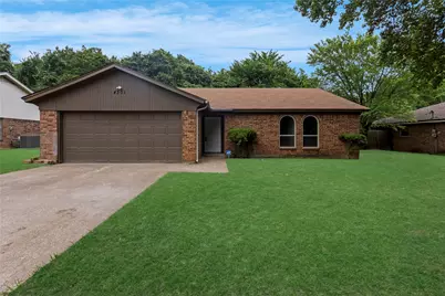 4301 Middlebrook Drive, Arlington, TX 76016 - Photo 1
