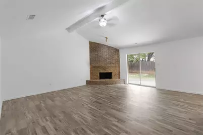 4301 Middlebrook Drive, Arlington, TX 76016 - Photo 4
