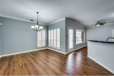 804 Santa Fe Trail, Irving, TX 75063 - Photo 4