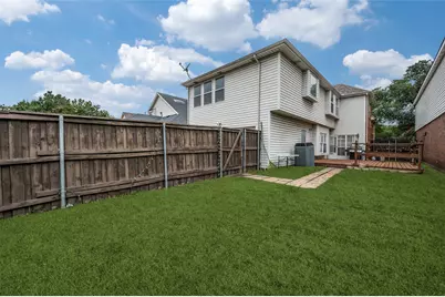 804 Santa Fe Trail, Irving, TX 75063 - Photo 18