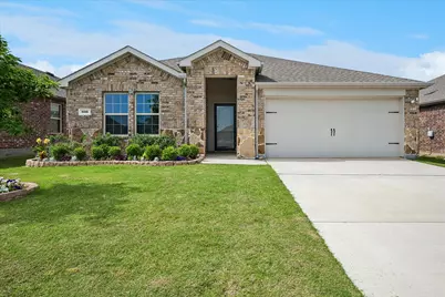 936 Glover Drive, Aubrey, TX 76227 - Photo 2