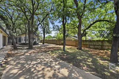 1917 Toplea Drive, Euless, TX 76040 - Photo 30