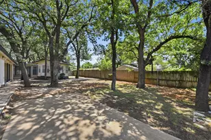 1917 Toplea Dr, Euless, TX 76040 - Photo 30