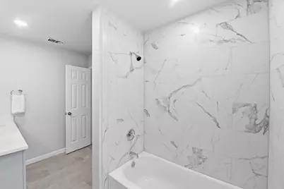 1917 Toplea Drive, Euless, TX 76040 - Photo 4