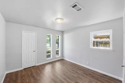 1917 Toplea Drive, Euless, TX 76040 - Photo 8