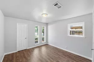 1917 Toplea Dr, Euless, TX 76040 - Photo 8