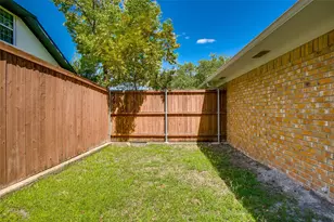 6406 Malcolm Dr, Dallas, TX 75214 - Photo 38