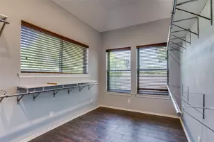 6406 Malcolm Dr, Dallas, TX 75214 - Photo 40