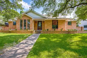 6406 Malcolm Dr, Dallas, TX 75214 - Photo 2