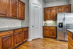 3351 Garrett Dr, Irving, TX 75062 - Photo 12