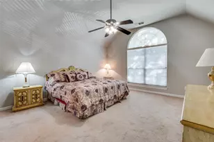 3351 Garrett Dr, Irving, TX 75062 - Photo 20