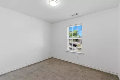521 E Sears Street, Denison, TX 75021 - Photo 10