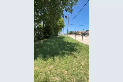 1535 Padgitt Avenue, Dallas, TX 75203 - Photo 2