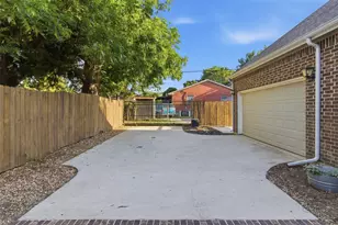 612 W Eighth St, Dallas, TX 75208 - Photo 24