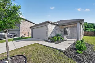 1204 Castilla Ct, Mesquite, TX 75149 - Photo 2